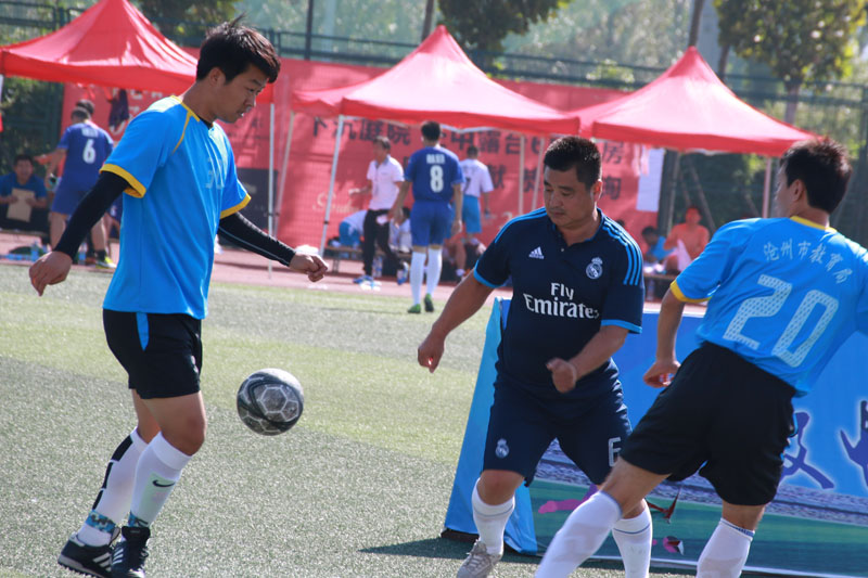 沧州职院教工足球队在市级比赛中取得优异成绩